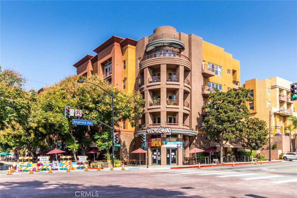 150 S SAN FERNANDO BOULEVARD 402, BURBANK, CA 91502 The Art in Real