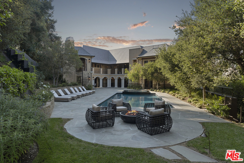 featured listing