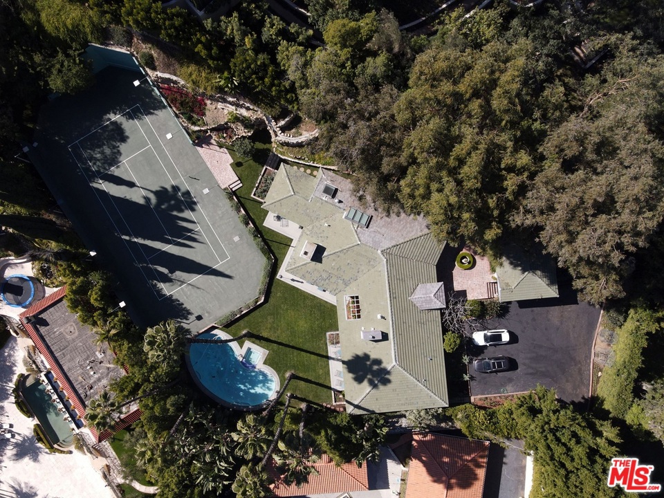 Beverly Hills Listing Report Ernie Carswell Associates